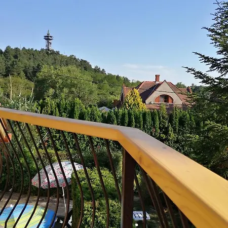 Casa Ninfea Panzio تشيرستوموي